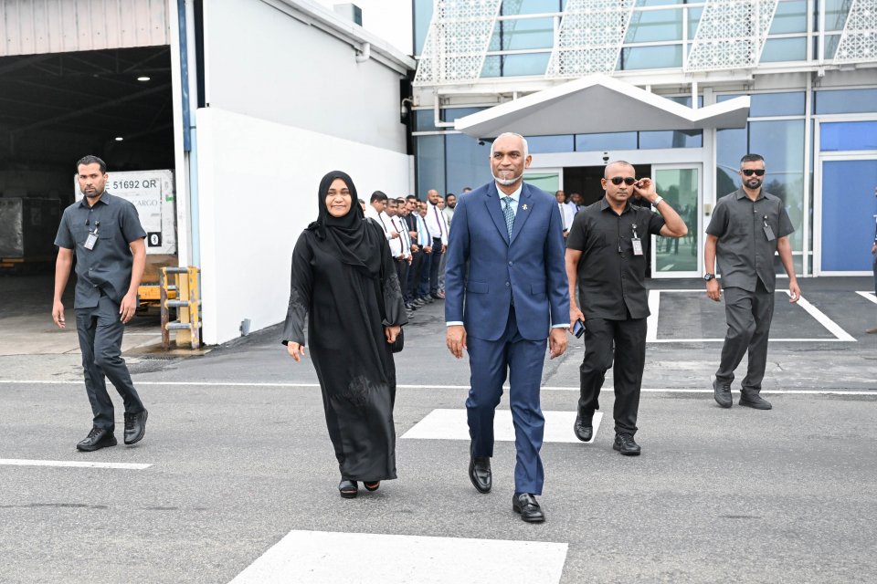 ޢުމްރާގެ އަޅުކަމަށް ރައީސްގެ ދެ ކަނބަލުން ސަޢޫދީޢަރަބިއްޔާއަށް އަންނަ ހޯމަދުވަހު ފުރަނީ