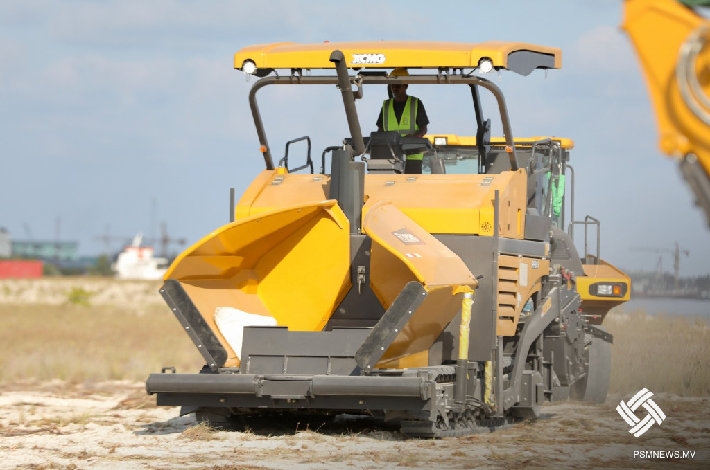 މަޝްރޫޢުތަކަށް ގެނައި ވެހިކަލްތަކާއި މެޝިނަރީ އަންނަ ހަފުތާގައި ރަށްރަށަށް ފޮނުވަނީ