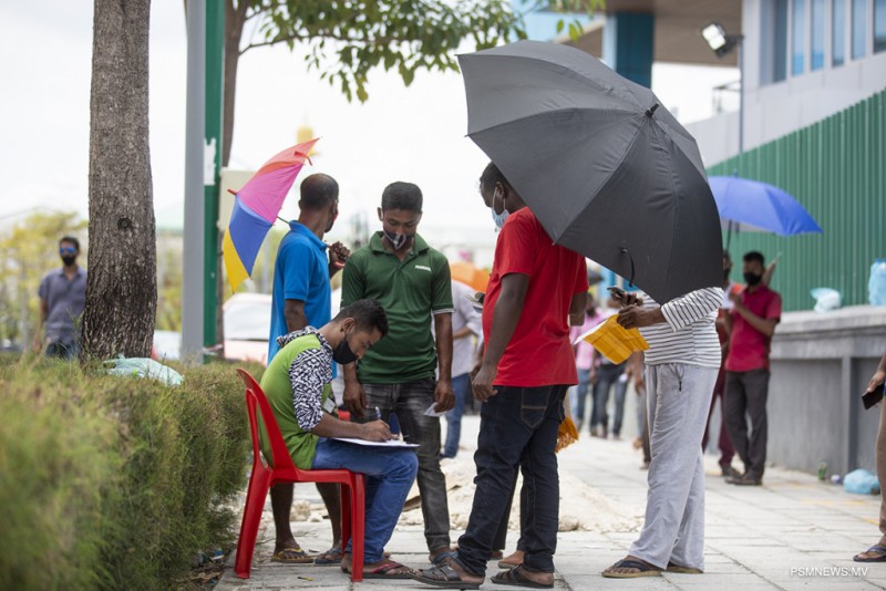 ބިދޭސީން ރާއްޖެއިން ބޭރަށް ފޮނުވާ ފައިސާއާބެހޭ ސަރވޭއެއް މާދަމާ!