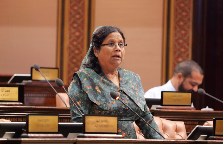 އަސްމާ ޕީއެންސީން ވަކިކުރާކަށް ނާންގާ: ފަލާހު