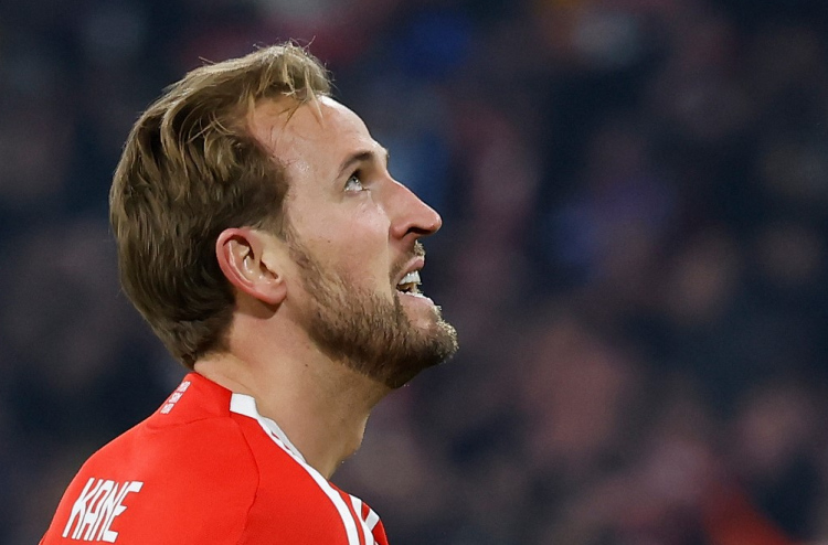 ކޭން އެނބުރި އަތުވެއްޖެ، ރެއާލް މެޗަށް ބެޔާންގެ ތައްޔާރީތައް ވަރުގަދަ ކޮށްފި