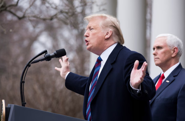 އެމެރިކާގެ ރައީސްކަމުން ޓްރަމްޕް ދުރުކުރަން ގޮވާލާ އަޑުގަދަ ވެއްޖެ