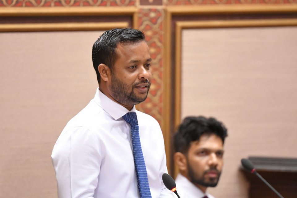 ވަޒީރު މުއްތަލިބުގެ ބޮޑެތި ފާޑުކިއުންތަކެއް އައްޑު އާއި މާލޭގެ ކައުންސިލަށް