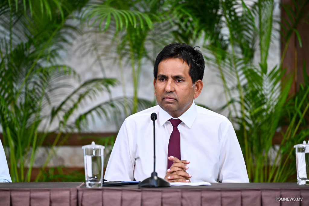 ލާންކާގައި ތާށިވެފައި ހުރި ގިނަ އަދަދެއްގެ ކޮންޓެއިނަރު ކްލިއާކުރެވިއްޖެ