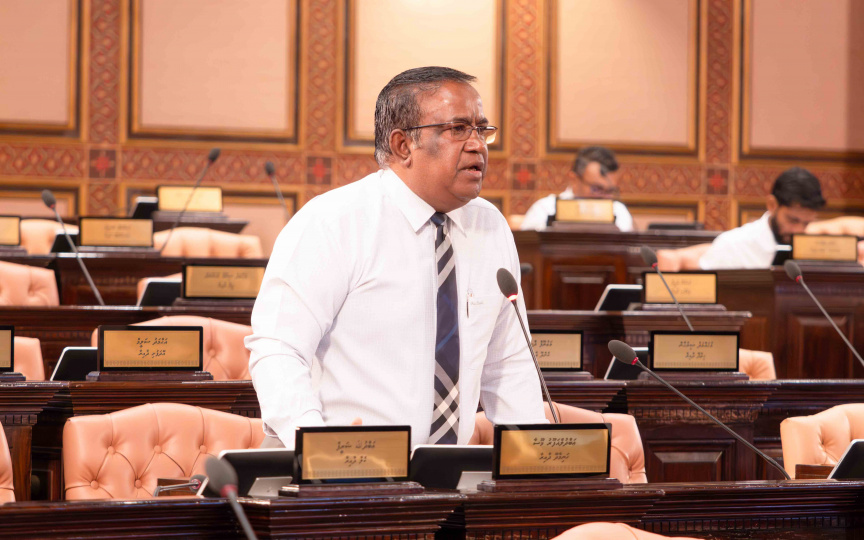 އެމްޑީޕީއާއި ޕީއެންސީން މަޝްވަރާކޮށް، ގާނޫނުއަސާސީއަށް ގެނައި ބަދަލުތައް އަނބުރާ ގެންދަން ޢަބްދުލްޣަފޫރު ގޮވާލައްވައިފި