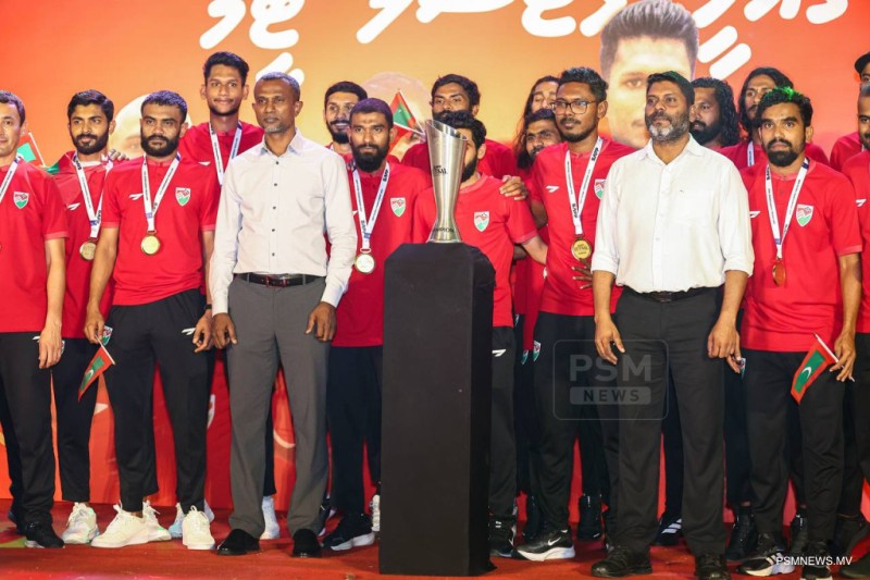 "މިއީ ފުޓްސަލް ޓީމަށް ރަސްމީ ހައިސިއްޔަތު ލިބުނު ފުރަތަމަ ފަހަރު"