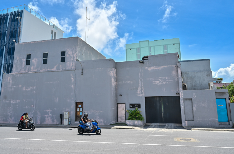 ފުލުހުންގެ ބަންދުގައި ހުރި މީހަކު މަރުވެއްޖެ