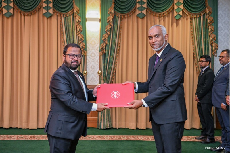 ސަރުކާރުގެ އިސް ތަރުޖަމާނުގެ މަޤާމަށް، މުޙައްމަދު ޙުސައިން ޝަރީފް