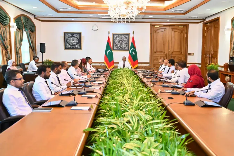 މެދުއިރުމަތީގެ ހަމަނުޖެހުންތަކާއި ގުޅިގެން ރައީސް މުއިއްޒު އުފެއްދެވި ކޮމެޓީއަށް ބަދަލުތަކެއް