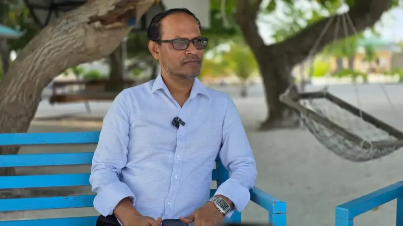 ހޯރަފުށީގެ ތަރައްގީގެ ހުރިހާ ވައުދެއް ''ޖަމަލު ފޮޑިއަށް ވަނީ ބަދަލުވެފައި'' ، އިންތިޚާބާ ދިމާކޮށް 
އާދަޔާ ހިލާފު ގޮތަކަށް ބިން ހިއްކުމުގެ މަޝްރޫއު ވެސް ފެށި!