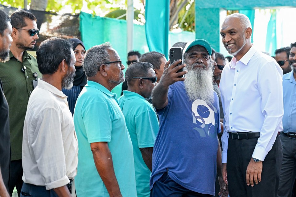 ވައުދު ފުއްދުން ނުހުއްޓުވޭނެ، ކައުންސިލުތަކުން އެއްބާރުލުން ނުދޭނަމަ ހާމަކުރާނަން: ރައީސް