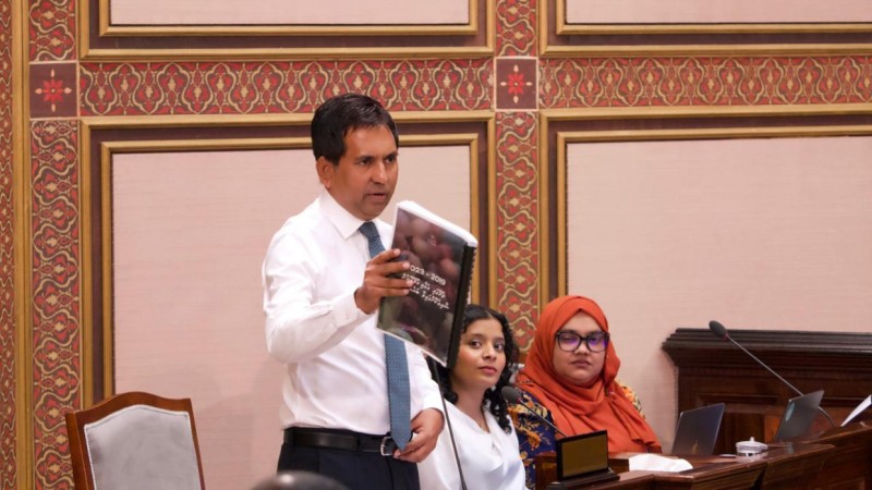 މަޖިލިސް ސުޕަމެޖޯރިޓީ ލިބުމުން ޑޮލަރުގެ އަގު ދަށްނުވި ސަބަބު ސައީދަށް ވިދާޅު ނުވެވުނު