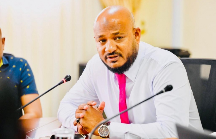 އެމްޑީޕީ މުޒާހަރާތަކަކީ ޕާޓީގެ އެތެރޭގެ އިންތިހާބަށް ބޭނުންވާ ފޮޓޯ ހޯދަން ކުރާ ކަމެއް: ޝުޖާއު