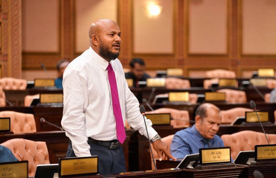 އެމްޑީޕީން މުޒާހަރާ ކުރަނީ ސަރުކާރުން ވަކިކަމެއް ގޯސްކޮށްކޮށްގެނެއް ނޫން: ޝުޖާއު