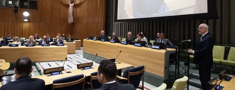 އދ. ގެ ސެކްރެޓަރީ ޖެނެރަލްގެ އިންތިޚާބް ކުރުމުގައި ދިވެހި މިޝަން އިން "އަކުން ބަކުން" ކުޅެފި