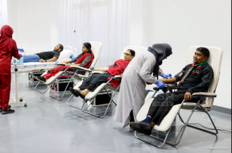 މަޖީދިއްޔާ ސްކޫލަށް 99 އަހަރު ފުރުމާ ގުޅިގެން ލޭ ހަދިޔާކުރުމުގެ ޙަރަކާތެއް