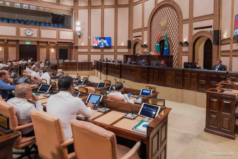 އެލްޖީއޭގެ މުވައްޒަފުން ސިވިލް ސަރވިސްގެ ދަށަށް ބަދަލުކުރަން ފާސްކޮށްފި