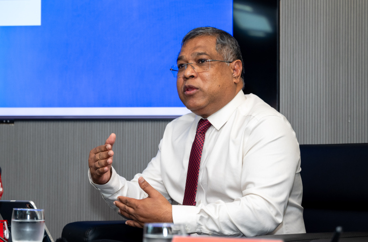 ބީއެމްއެލްގެ ލޯނު ލިބޭ މީހުންގެ އުމުރު 75 އަހަރަށް މަތިކޮށްފި