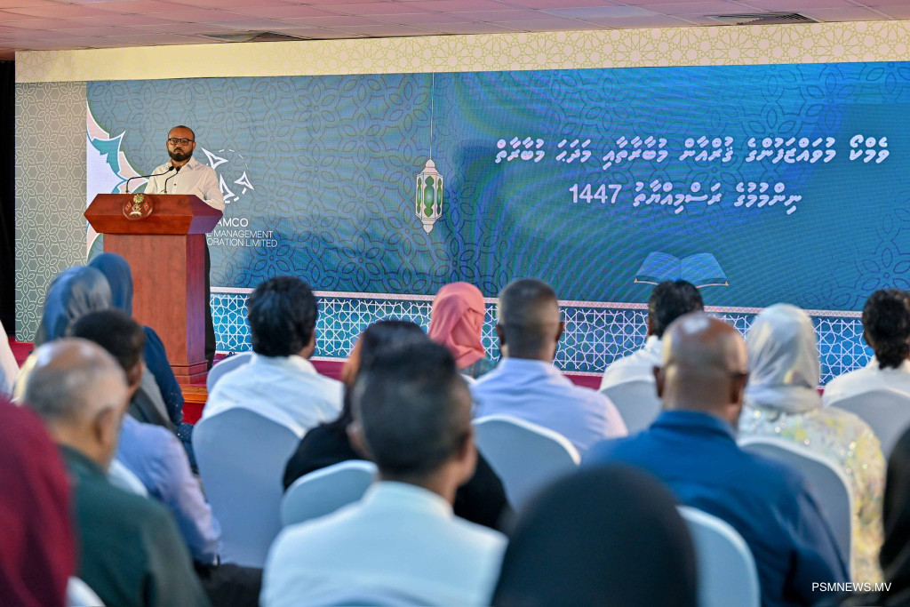 "ކޮންމެ ދިވެއްސެއްގެ ހިތުގައި ޤުރުއާނަށް ލޯތްބާއި އިޚްތިރާމް އޮންނަންޖެހޭ"
