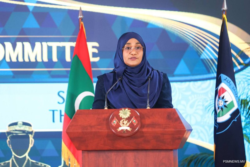 "ފުލުހުންގެ ހުރިހާ ދާއިރާއެއްގައި އަންހެނުންގެ ދައުރު އިތުރުކުރަންޖެހޭ"