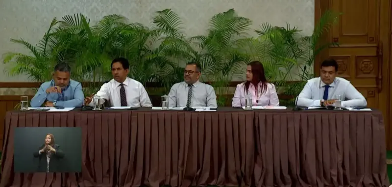 ޚަރަދުކުޑަކުރުމާއި ސިޔާސީ މުވައްޒަފުން މަދުކުރުމަށް ސަރުކާރުން ކުރާ މަސައްކަތުގެ ތަފްސީލް ވަޒީރުންނަށް ހިއްސާކޮށެއް ނުދެވުނު