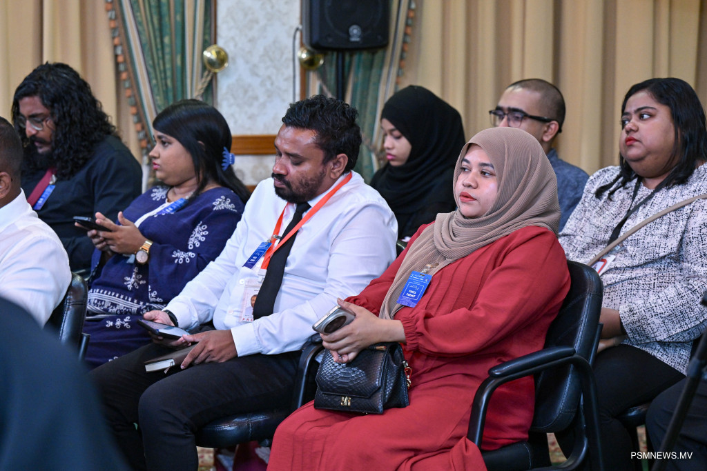 "މީޑިއާއަށް ފަހި މާހައުލެއް ހޯދައިދިނުމަކީ ސަރުކާރުގެ އެންމެ މަތީ އެއް މަޞްލަޙަތު"