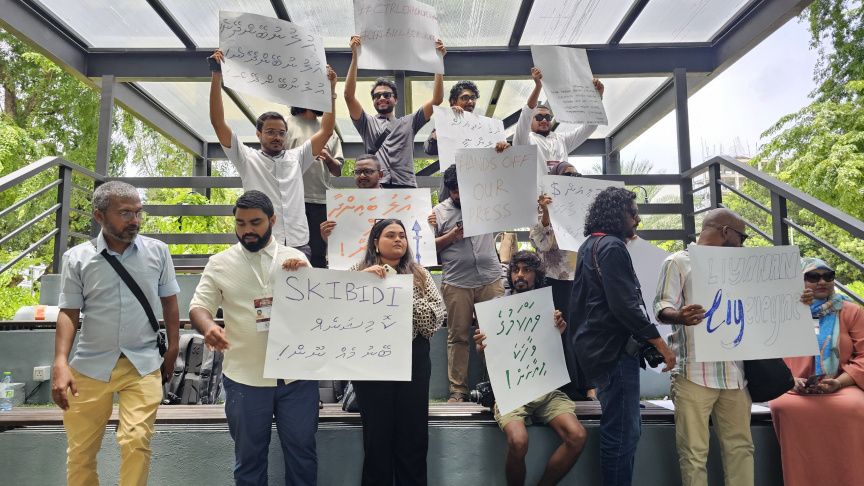 މީޑިއާގެ މިނިވަންކަމުގެ ދަރަޖަ ދަށްވުމުން ތަރުޖަމާނު: ''ސަރުކާރާއެކު ނޫސްވެރިންގެ ޒިންމާއެއް ވެސް އޮވޭ''