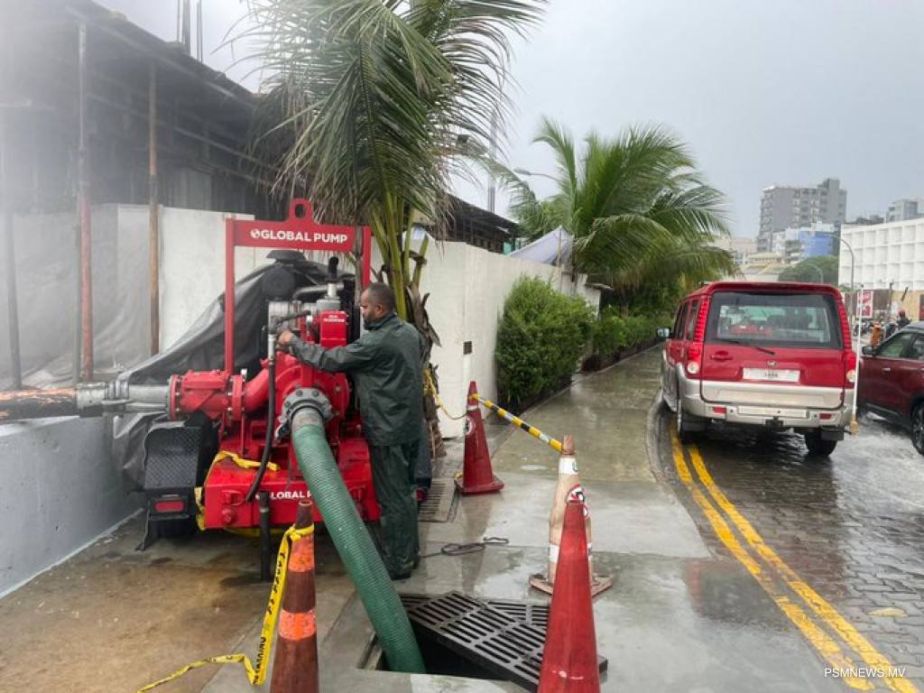 މޫސުން ގޯސްވެ ރާއްޖޭގެ ބޮޑުބަޔަކަށް ހުދު ސަމާލު