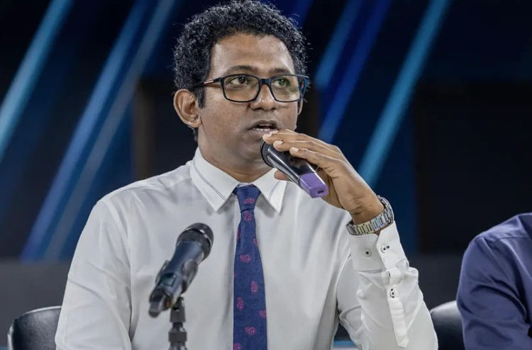 ބިލިއާޑްގެ ޗެއާމަނަކަށް ތިންވަނަ ފަހަރަށް ޑީޑީ އިންތިހާބު ކޮށްފި