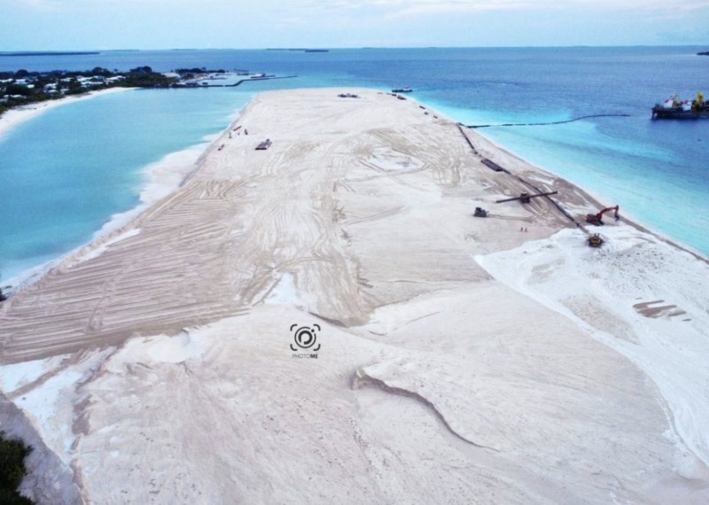 މިލަންދޫ އެއާޕޯޓު ހެދުމަށް ބޭނުންވާ ބިން ހިއްކުމުގެ މަސައްކަތް ނިންމާލައިފި
