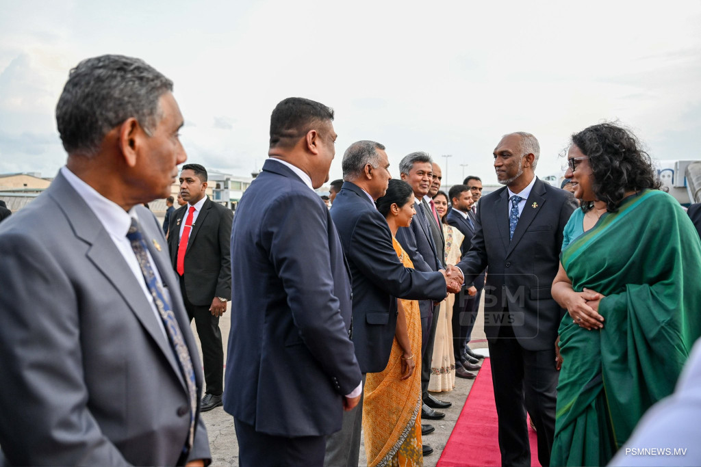 ރައީސުލްޖުމްހޫރިއްޔާގެ ދެކަނބަލުންނަށް ލަންކާއިން ހޫނު މަރުޙަބާއެއް!