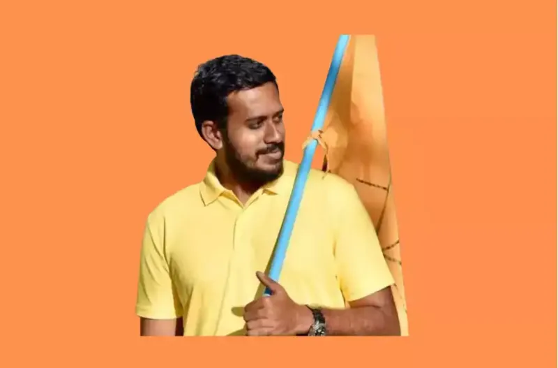 އެމްޑީޕީގެ މުޒާހަރާއެއްގައި ފުލުހެއްގެ ގައިގައި ޖެހި ކަމުގެ ތުހުމަތުގައި، މައިމޫން ފުލުހަށް ހާޒިރުވާން އަންގައިފި