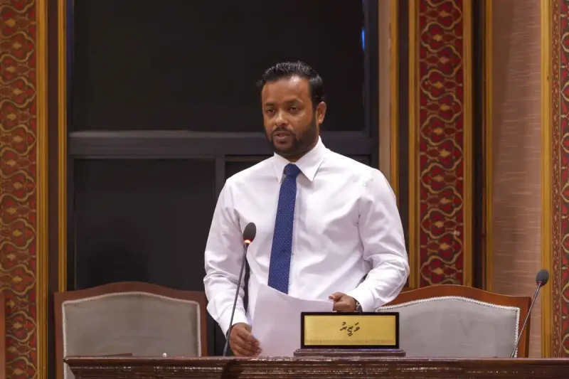 ފައިނޭންސްގެ ކަންކަމެއް ނޭނގެ، ރަސްމާލެ މަޝްރޫއު އެއީ ކުރަން ޖެހޭ ކަމެއް، ވީހާވެސް އަވަހަށް ހިއްކައި އާބާދު ކުރަން ޖެހޭ: މުއްތަލިބް