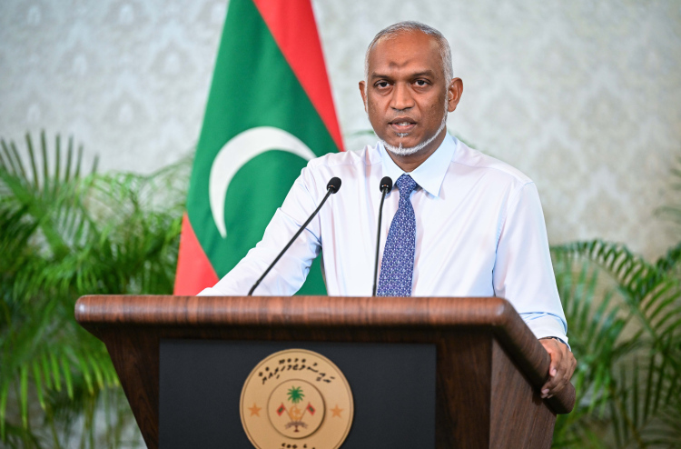 ޓޫރިޒަމް އިންޑަސްޓްރީ އަށް އެހީވެވޭނެ ގޮތްތައް ސަރުކާރުން އަންނަނީ ބަލަމުން: ރައީސް
