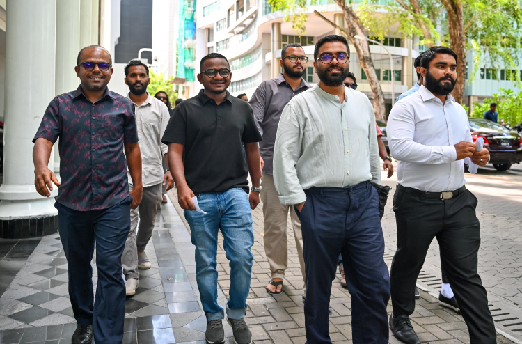 ޑޮކިއުމެންޓްރީއާ ގުޅޭ ކޯޓު އަމުރަށް ތަބާވާން މީޑިއާތަކަށް ކޮމިޝަނުން އަންގައިފި