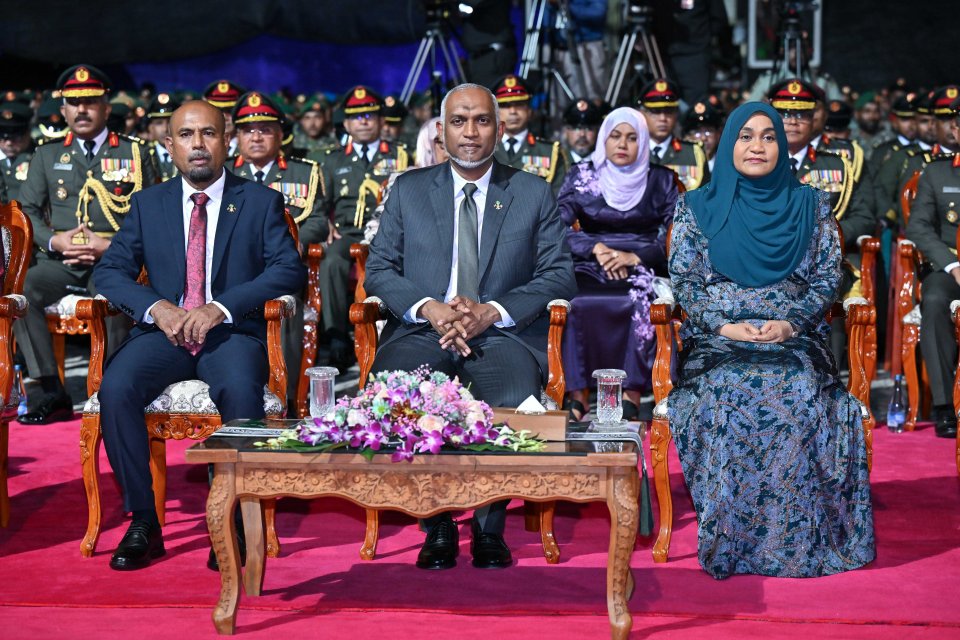 ސިފައިން ތިބި ނިކަމެތި ހާލަތުން އަރައިގަތުމަށް މަސައްކަތް ފަށައިފިން: ޑިފެންސް މިނިސްޓަރ