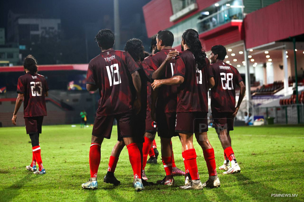 ޕީކޭ ބަލިކޮށް ލޮރެންޒޯއިން 2ވަނަ ބުރުގެ ފެށުން ރަނގަޅުކޮށްފި