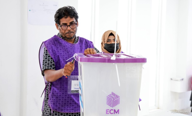 ބައި-އިލެކްޝަން: މާލޭގައި 2 ފޮށި، އައްޑޫ ސިޓީގައި 5 ފޮށި
