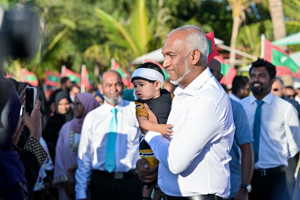 ކުޑަކުދިންނަށް އުމުރާ ގުޅޭ ތަޢުލީމު ދިނުމަކީ ސަރުކާރާއި ރައްޔިތުންގެ ޒިންމާއެއް
