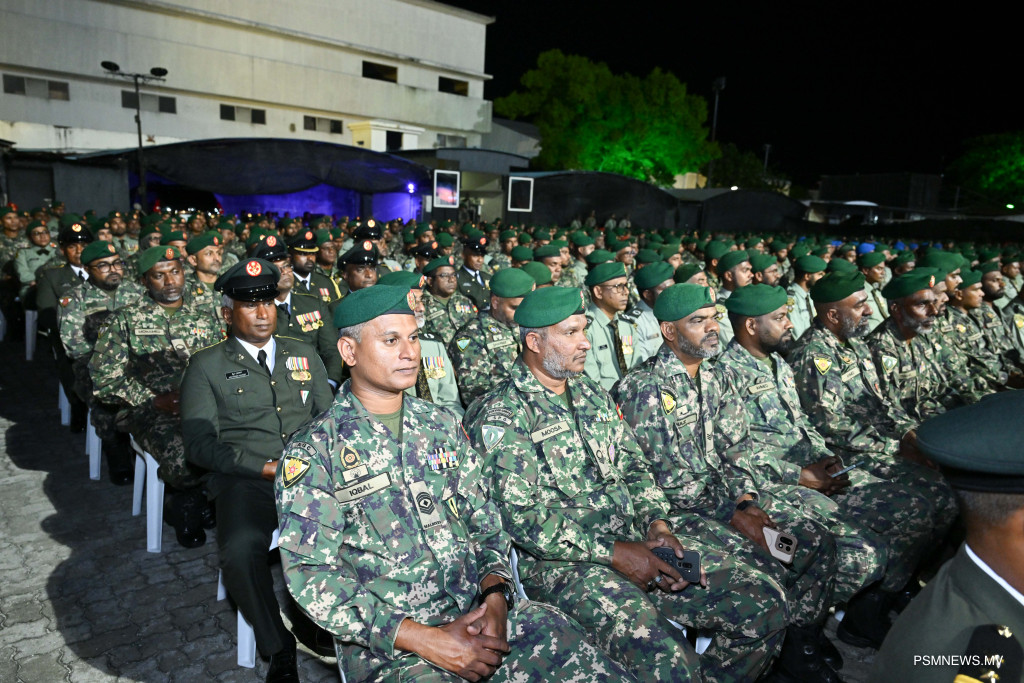 "ރައީސްގެ އިރުޝާދާއި އެއްގޮތަށް ސިފައިންގެ ޚިދުމަތް އިތުރަށް ތަރައްޤީކުރާނަން"