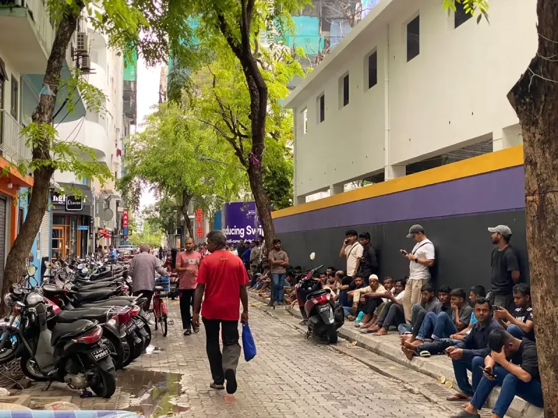 ބިދޭސީންގެ އިނގިލީގެ ނިޝާން ނެގުން ބޮޑު ކަރީސާއަކަށް ވެފައި!