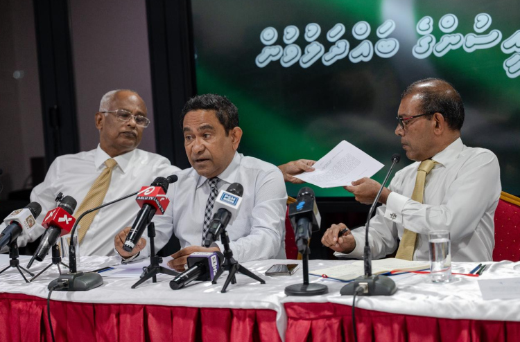 ތިން ރައީސުން އެކުގައި މަސައްކަތްކުރަން އެއްބަސްވުމެއް