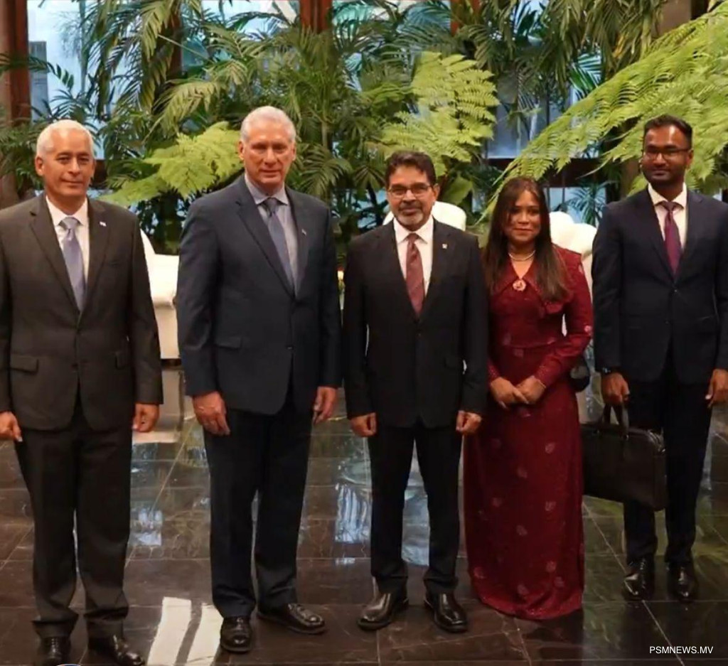 ކިއުބާއަށް ކަނޑައެޅުއްވި ނޮން-ރެޒިޑެންޓް ސަފީރުގެ ފަތްކޮޅު އަރުވައިފި
