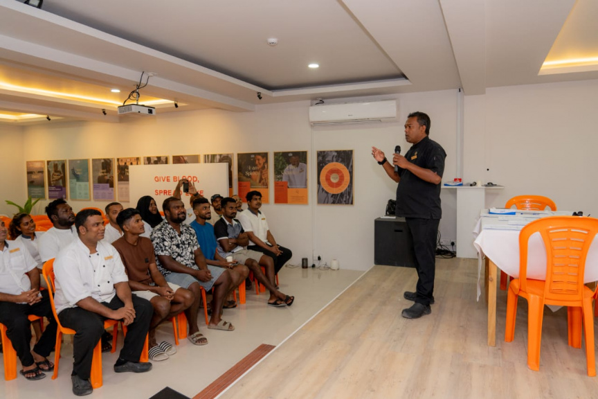 ސަން ސިޔާމް ރިސޯޓްސްއަށް 36 އަހަރު ފާހަގަކުރަން ބާއްވާ ލޭ ހަދިޔާކުރުން ވިލުރީފްގައި ވެސް ބާއްވައިފި، ވަރަށް ކާމިޔާބު