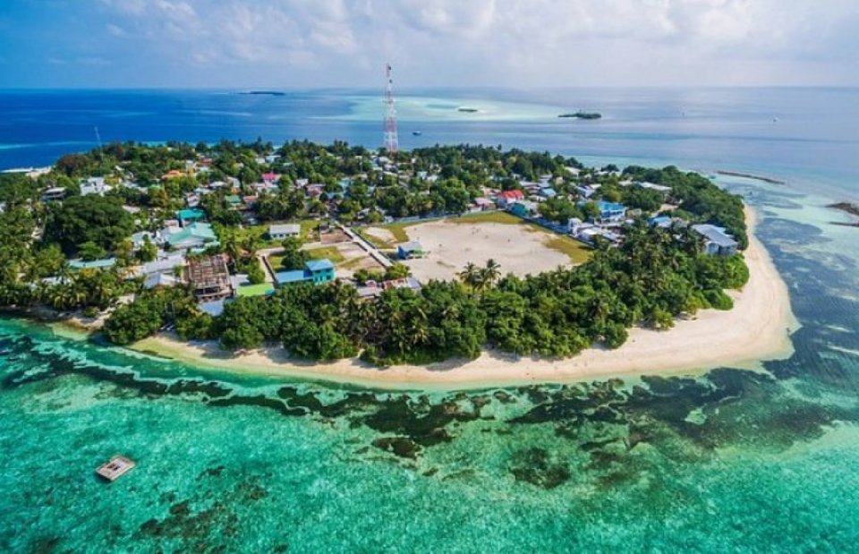 ދަރިފުޅަށް ހަމަލާ ދިން މަންޒަރު ފެނުމުން ޝޮކެއް ލިބުނު މަންމަ ނިޔާވެއްޖެ