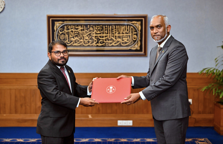 ޖޭއެސްސީގެ ނައިބު ރައީސް ޔަޒްމީދު އިސްތިއުފާ ދެއްވައިފި