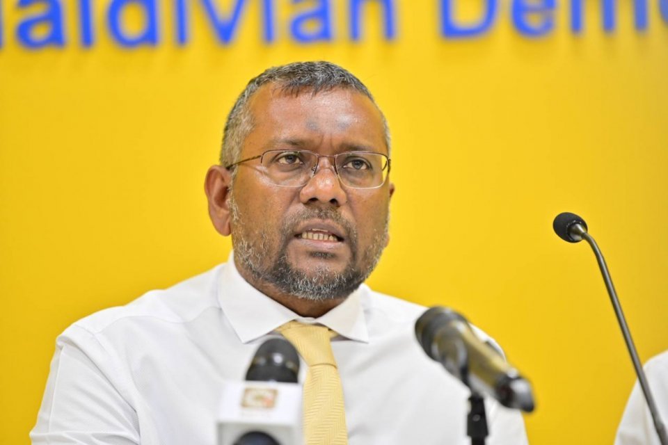 ރަނގަޅު މަސައްކަތެއް އިދިކޮޅު ފަރާތްތަކާ އެކު ކުރެވޭނެ: ފައްޔާޒް