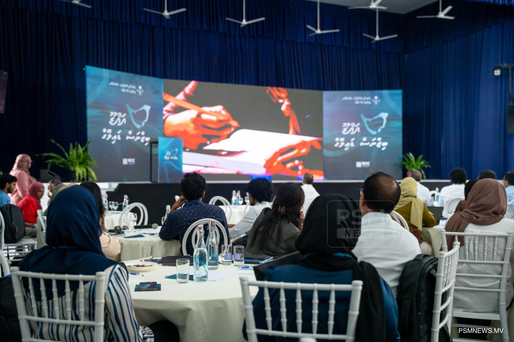 ދެ އަހަރުގެ ތެރޭގައި އައްޑޫގެ 700 ވިޔަފާރިއަށް ކޮންސަލްޓޭޝަންގެ ޚިދުމަތް