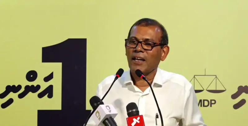 މިސަރުކާރުން ވަނީ ދަރަނީގެ ދަންތޫރައެއްގައި ޖެހިފައި، ރާއްޖެއަށް ބޮޑު ބަދަލު ގެންނަން ޖެހޭ: ކުރީގެ ރައީސް، ރައީސް ނަޝީދު