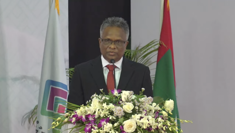 ޢާޒިމް ރައީސަށް: ހުޅުމާލެ ހިމެނޭހެން، މާލޭގެ އިހުތިސާސް ކައުންސިލަށް ބަދަލުކޮށްދީ